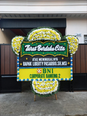 Papan Bunga Duka di Kanggime